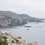 Rnet - Port Trebol Apartmán *