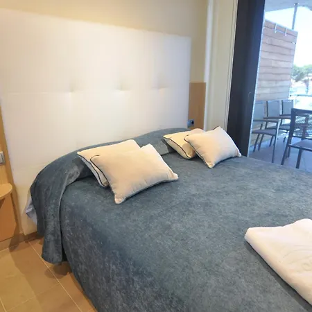 Apartment Rnet - Port Trebol *